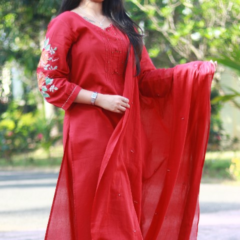 red 3 piece set