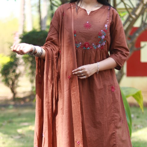 nyra brown 3 piece set